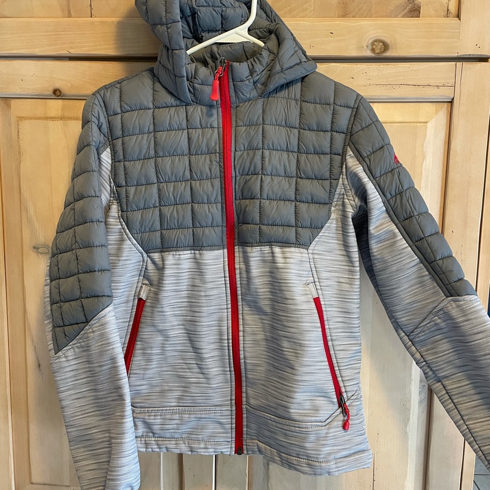 Snowy Kid size 14/16 coat. Grey with red zippers. Like new.